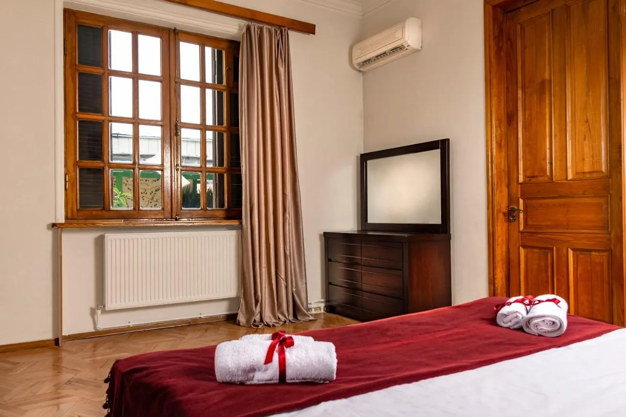 Vedzisi Garden Hotel تبليسي